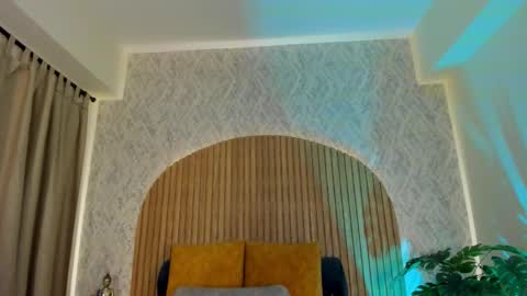 Kendal  online show from 02.16.26