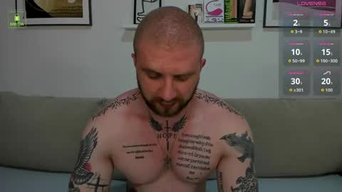 Snapshot of gerard_finbar chatting on 05.22.26 Gerard Finbar online show from 05.22.26