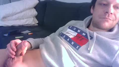 German33FFM1 online show from 02.02.25