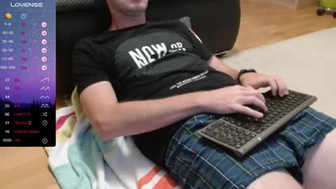 Snapshot of germanpenis90 chatting on 09.13.25 Nick online show from 09.13.25