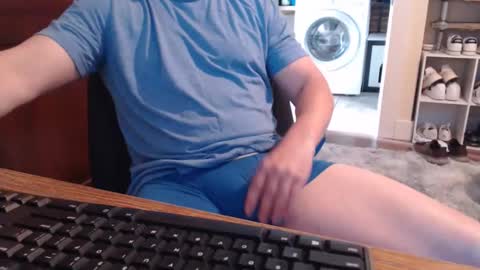 Snapshot of gethoggy chatting on 04.21.26 gethoggy online show from 04.21.26