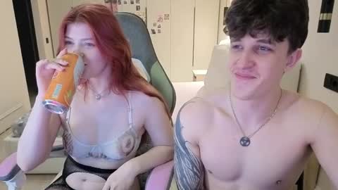Ester and Ri online show from 05.31.26