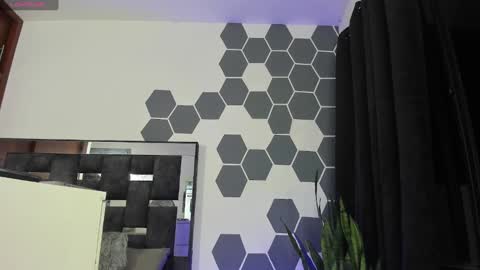 Snapshot of ghadats chatting on 12.21.24 L A U R A online show from 12.21.24