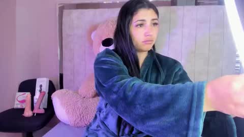 Danna Astrom online show from 10.15.25