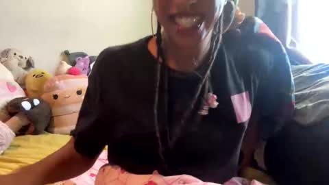 ghastgirlt_t online show from 10.23.25