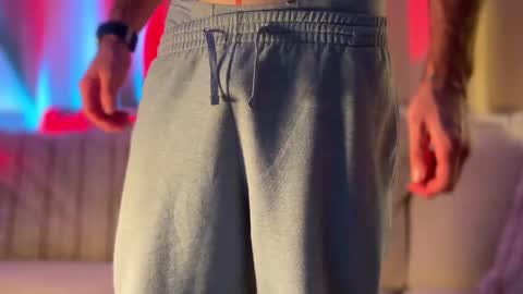 Snapshot of ghostdaddy9 chatting on 10.06.25 big boy ghost face online show from 10.06.25