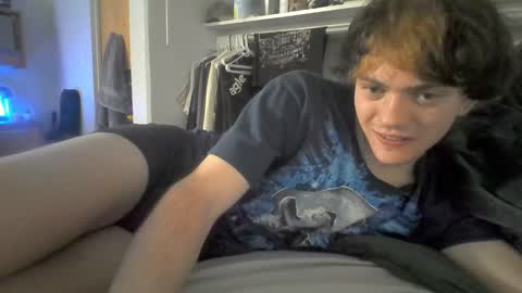 Snapshot of ghowostie chatting on 01.28.25 ghowostie online show from 01.28.25