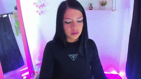 giaaaa   online show from 04.05.26