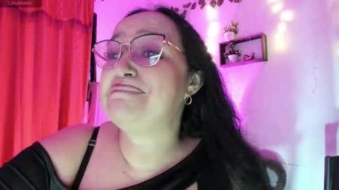 nahomi online show from 11.24.25