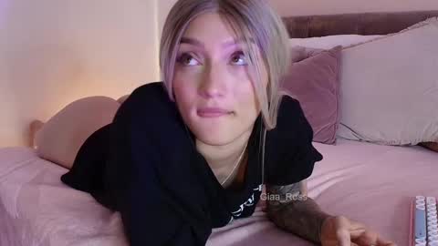 Gia online show from 02.19.25