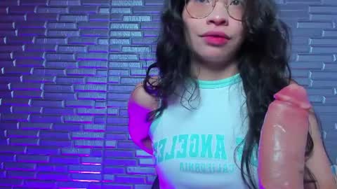 Snapshot of giaa_rossi chatting on 06.18.26 giaa rossi online show from 06.18.26