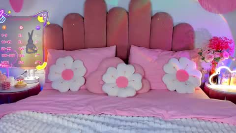 Gia online show from 11.18.25