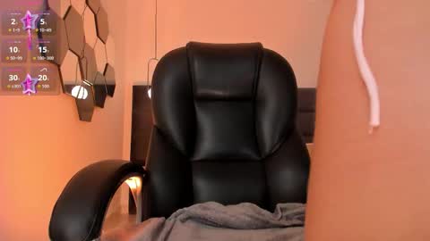 Gia Ferrera online show from 02.23.26