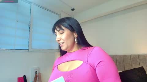Snapshot of giafox_ chatting on 05.06.26 G I A FOX online show from 05.06.26