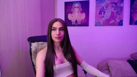 Gia Mint  online show from 04.29.26