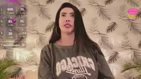 Snapshot of giannadeluca_ chatting on 06.22.26 catalina online show from 06.22.26