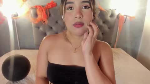 giannaslimjb online show from 10.22.25