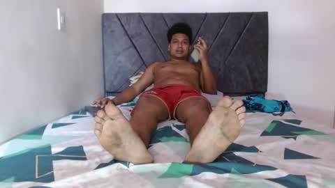 Snapshot of giant_feet chatting on 07.21.26 BOSS online show from 07.21.26