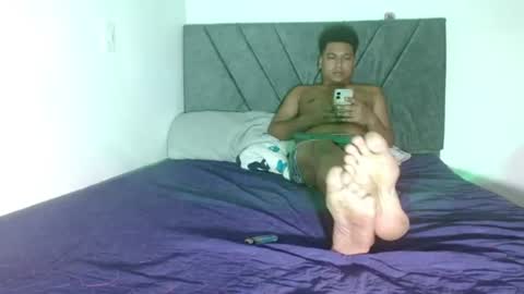 Snapshot of giant_feet chatting on 08.03.26 BOSS online show from 08.03.26