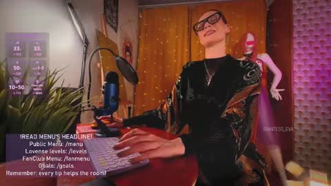 Snapshot of giantess_eva chatting on 05.30.26 Eva online show from 05.30.26