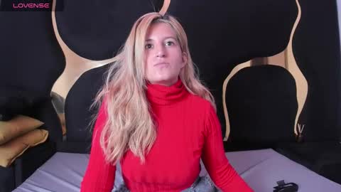 Snapshot of giaroussel chatting on 02.04.26 GiaRoussel online show from 02.04.26