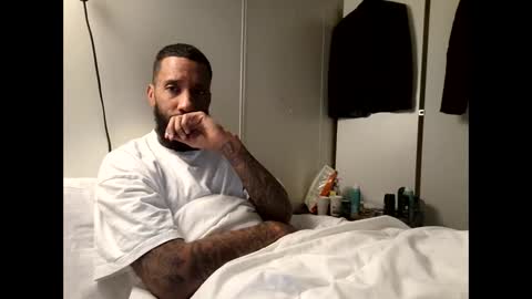 Snapshot of gide8n chatting on 01.05.26 Gideon online show from 01.05.26