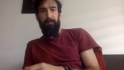 Snapshot of giggy81 chatting on 10.25.25 iggy online show from 10.25.25