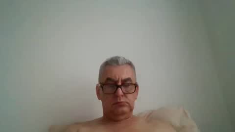 gigi1970 online show from 12.25.24