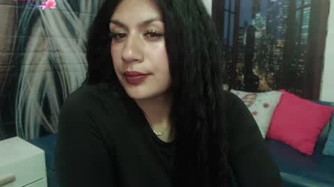 Snapshot of gigi_gilt_ chatting on 07.28.26 Gigi 3 online show from 07.28.26