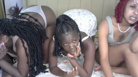 Snapshot of gigijahz chatting on 03.10.25 gigijahz online show from 03.10.25