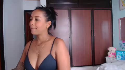 Sharlotte  online show from 03.05.25