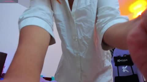 gigimooon online show from 02.09.26