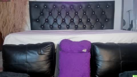 Snapshot of giiny_ chatting on 10.02.25 pamela online show from 10.02.25