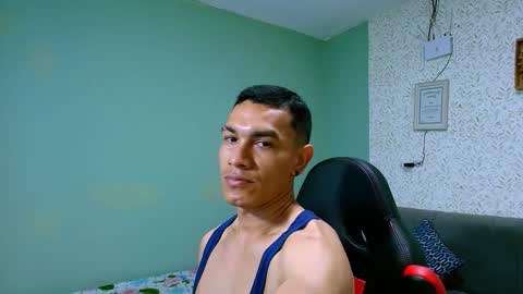 Snapshot of gilbert_marquez chatting on 01.25.25 GILBERT online show from 01.25.25