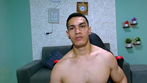 Snapshot of gilbert_marquez chatting on 01.25.25 GILBERT online show from 01.25.25