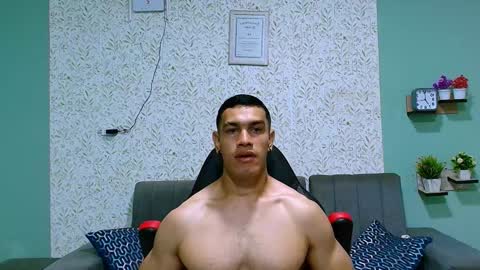 Snapshot of gilbert_marquez chatting on 02.02.25 GILBERT online show from 02.02.25