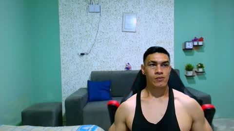 Snapshot of gilbert_marquez chatting on 03.08.25 GILBERT online show from 03.08.25