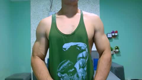 Snapshot of gilbert_marquez chatting on 03.09.25 GILBERT online show from 03.09.25