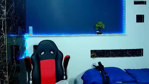 Snapshot of gilbert_marquez chatting on 09.12.25 GILBERT online show from 09.12.25