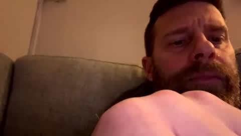 Snapshot of gilbertinio chatting on 02.04.25 Gilbert online show from 02.04.25