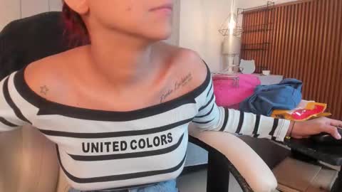 Snapshot of gimenalara chatting on 02.13.26 Gimena online show from 02.13.26