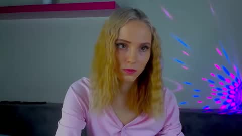 Gina online show from 12.22.25