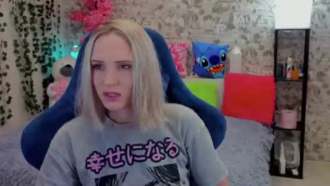 Snapshot of gina_lovelyy chatting on 07.27.26 Gina online show from 07.27.26