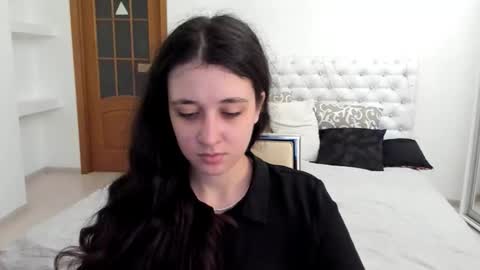 Kate online show from 09.18.25