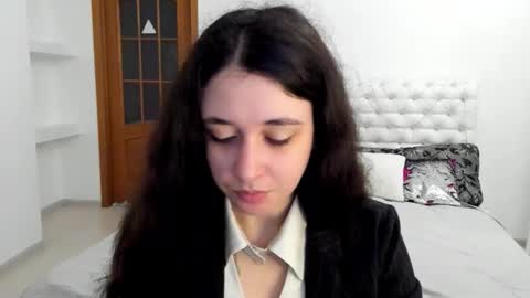 Kate online show from 10.10.25