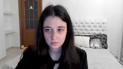 Kate online show from 10.15.25