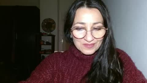 GinaONeon online show from 01.12.25