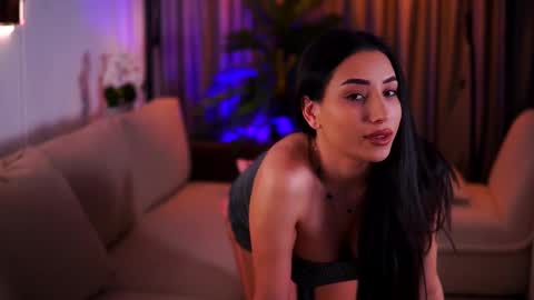 Snapshot of ginavalentinna chatting on 03.06.25 Gina online show from 03.06.25