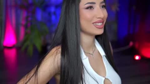 Snapshot of ginavalentinna chatting on 10.15.25 Gina online show from 10.15.25