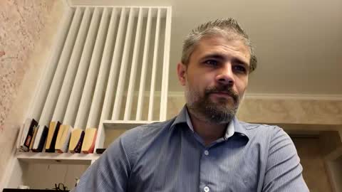 Snapshot of gindrie chatting on 11.11.25 Gabriel online show from 11.11.25